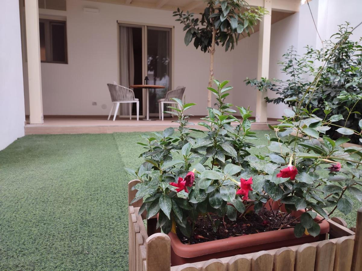Lux Suite Taranto Exterior photo
